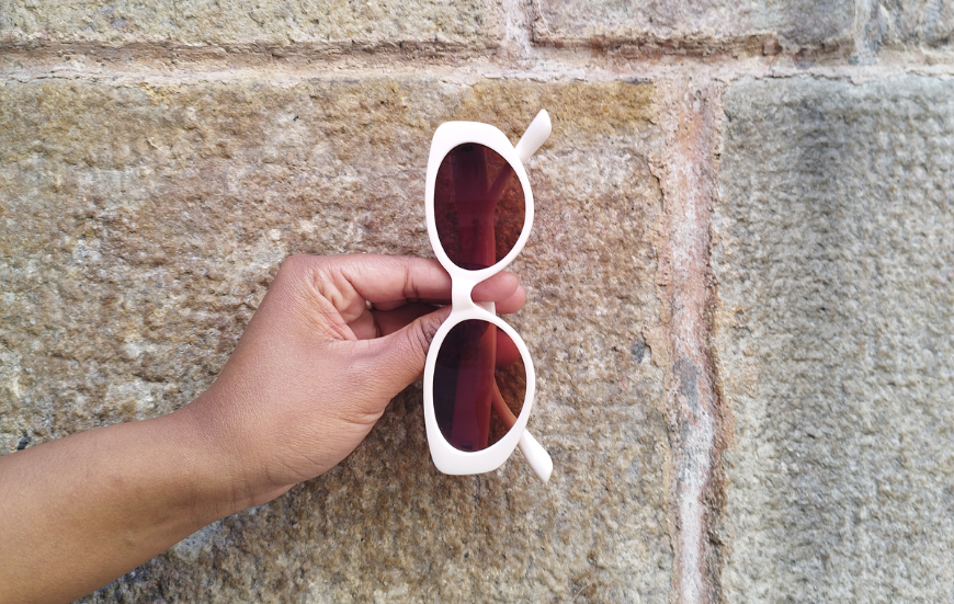 Our selection of sunglasses with white frames | Charlie Therapy display picture 2